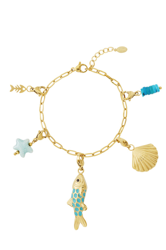 Goud Ocean Fish & Shell Charm Armband RVS Goud – detail close-up | Tudor Gems