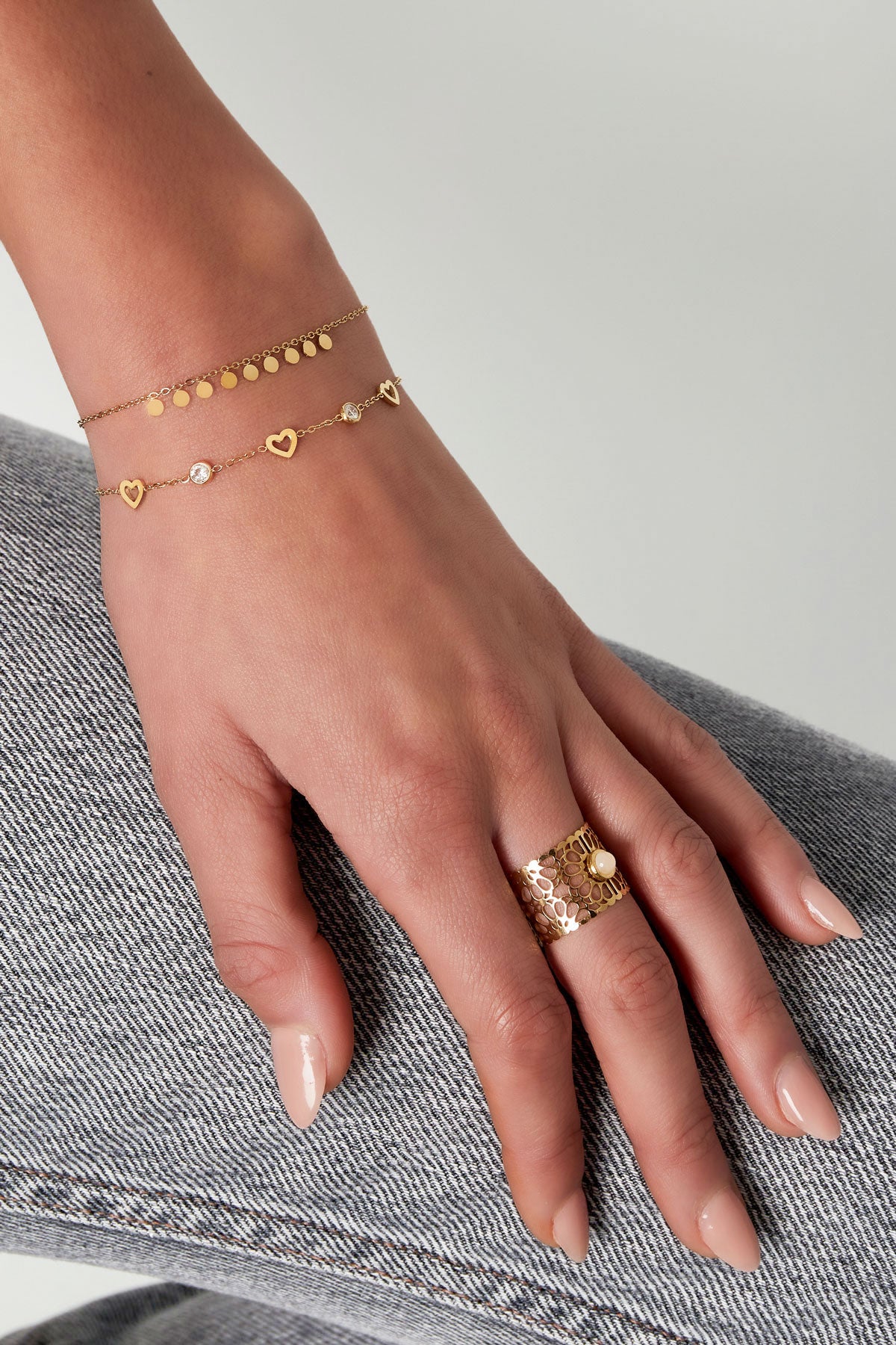 Goud & Zilver Amora Crystal Heart Armband RVS Goud & Zilver – detail close-up | Tudor Gems