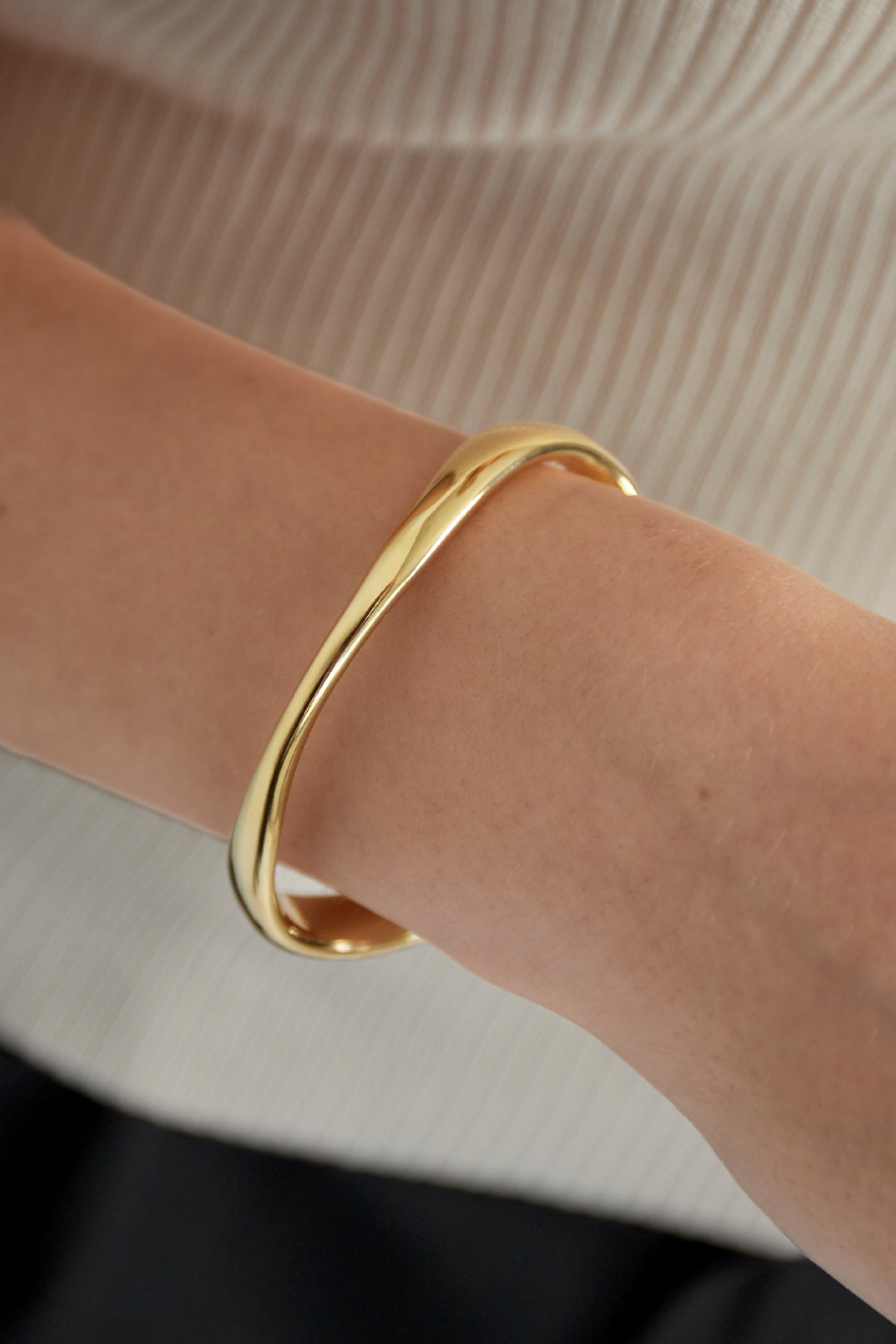 Lunéa RVS Bangle Goud & Zilver Goud — RVS Waterproof Nikkelvrij | Tudor Gems