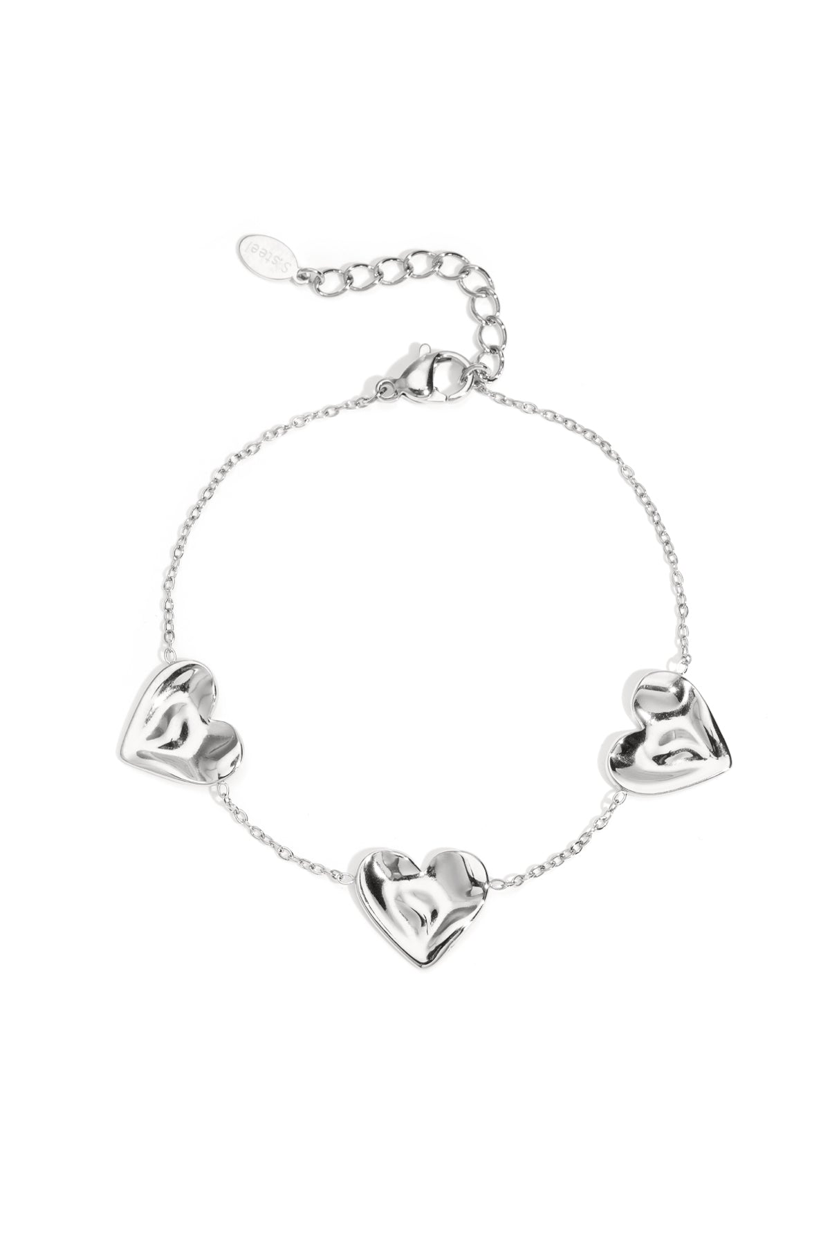 Goud & Zilver Valentina Triple Heart Armband RVS Goud & Zilver – gedragen op model | Tudor Gems