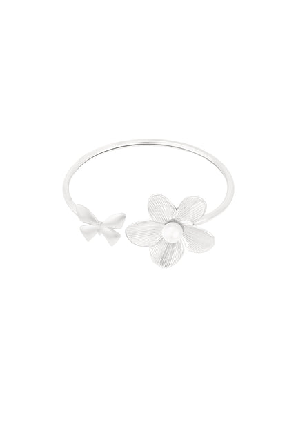 Goud & Zilver Fiore Pearl Butterfly Cuff Armband RVS Goud & Zilver – gedragen op model | Tudor Gems