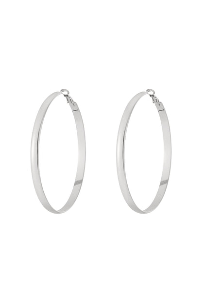 Goud & Zilver Nova Classic Hoop Oorbellen RVS Goud & Zilver – gedragen op model | Tudor Gems