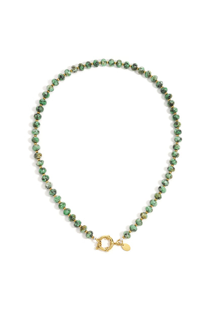 Goud & Roze Kralen Ketting – Goud & Kralen RVS – lifestyle shot | Tudor Gems