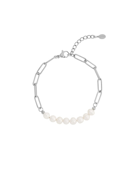 Goud & Zilver Pearl Chain Armband RVS Goud & Zilver – gedragen op model | Tudor Gems