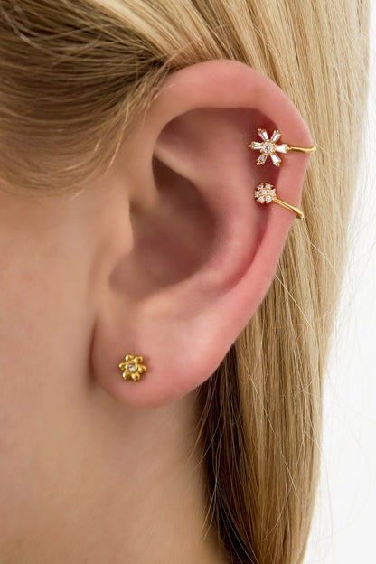 Goud & Zilver Stella Bloem Ear Cuff RVS Goud & Zilver – detail close-up | Tudor Gems