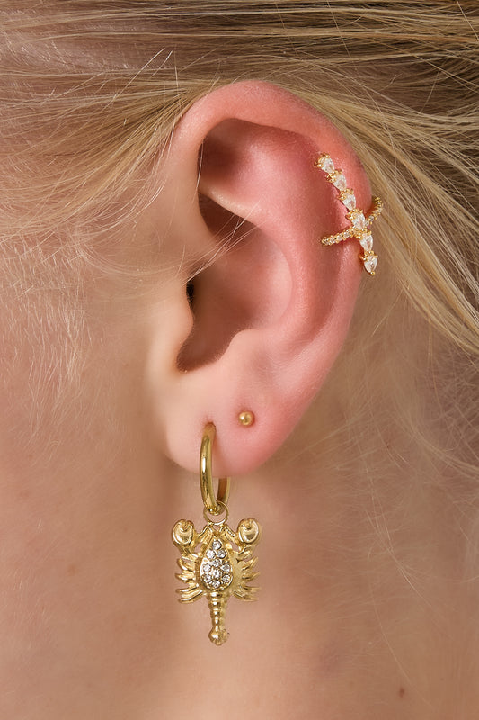Goud & Zilver Celeste Cross Ear Cuff RVS Goud & Zilver – detail close-up | Tudor Gems