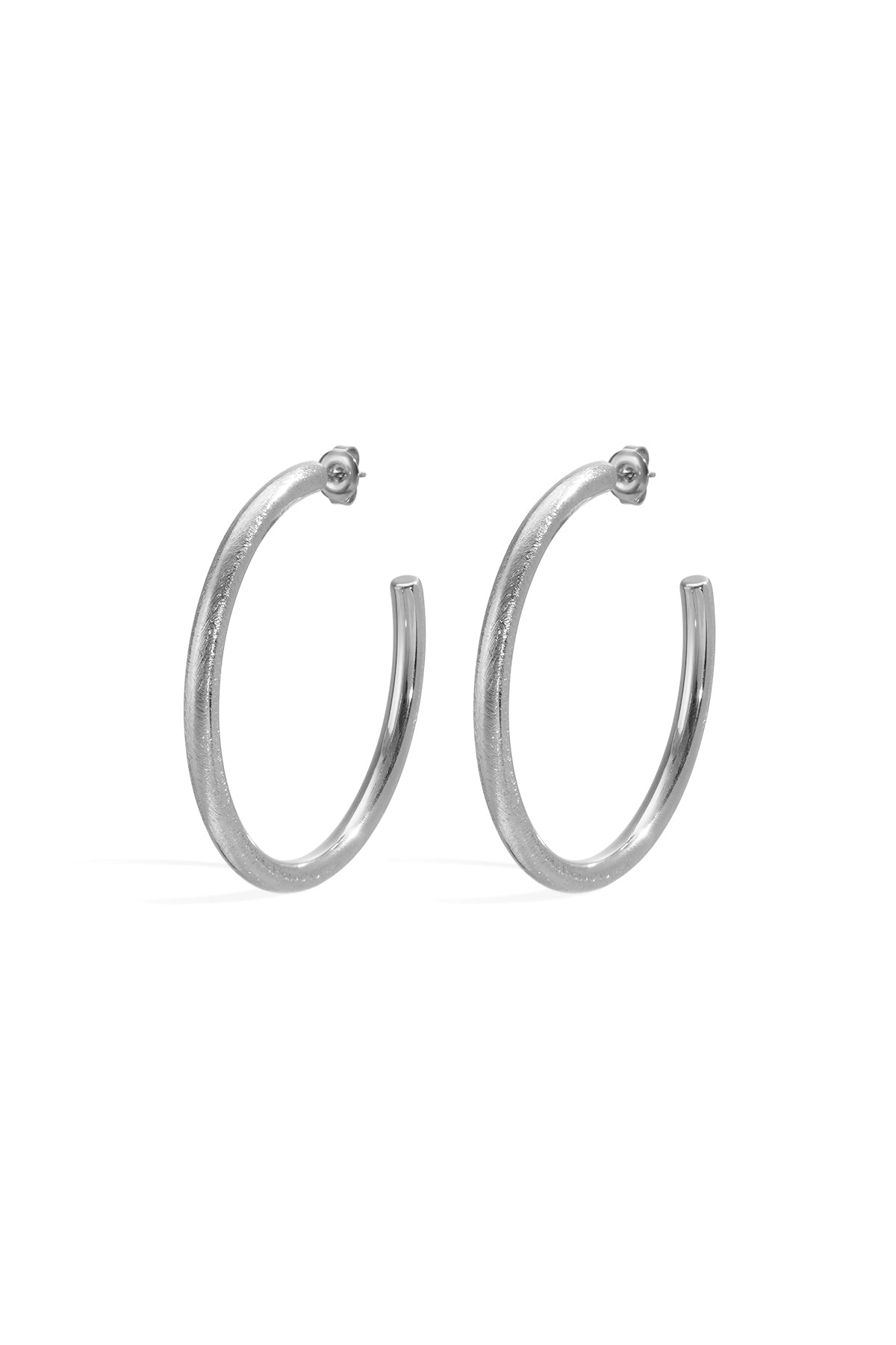 Goud & Zilver Minimal Chic Hoops – RVS Creolen Dames Goud & Zilver – foto 5 | Tudor Gems