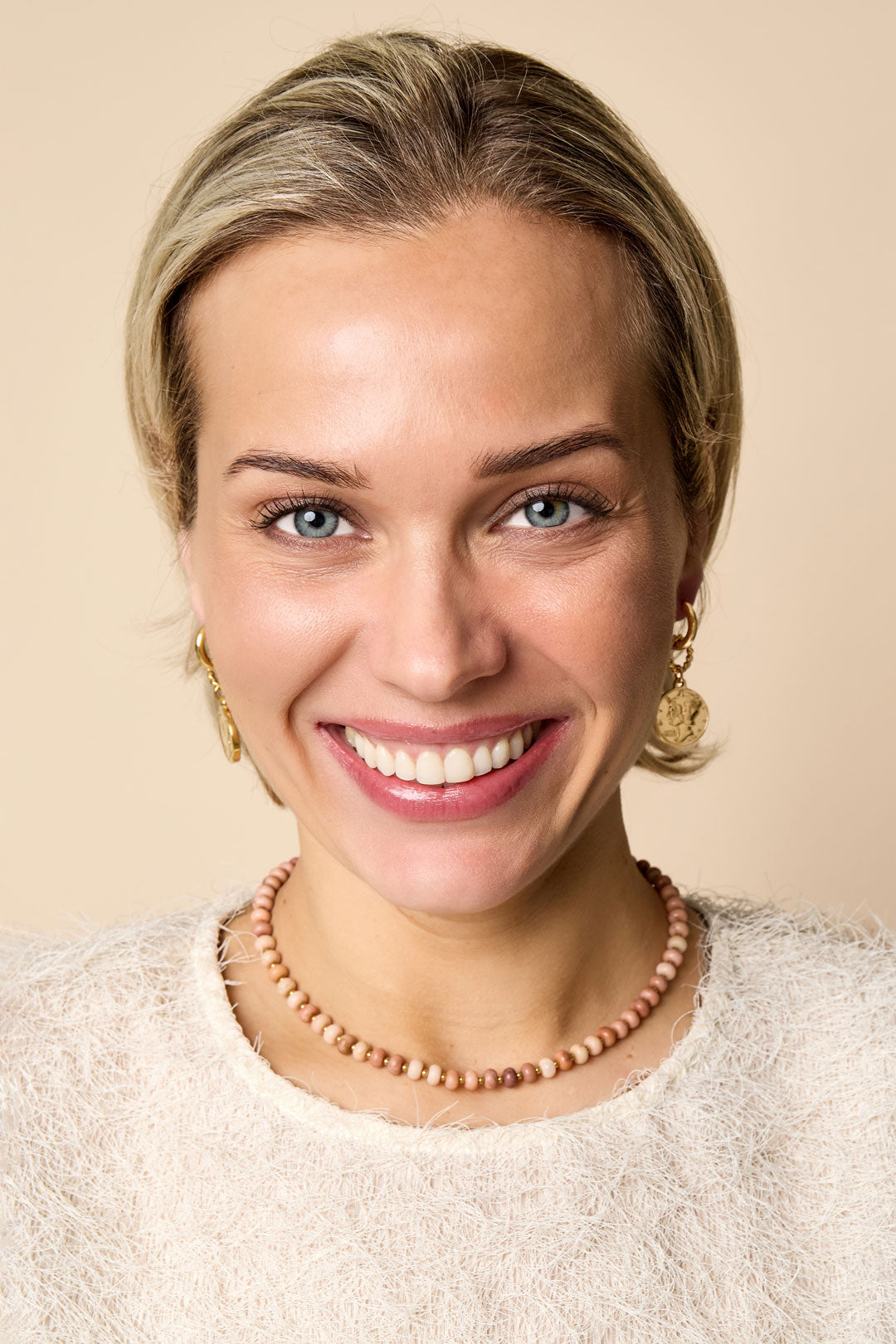 Goud & Roze Kralen Ketting – Goud & Kralen RVS – gedragen op model | Tudor Gems