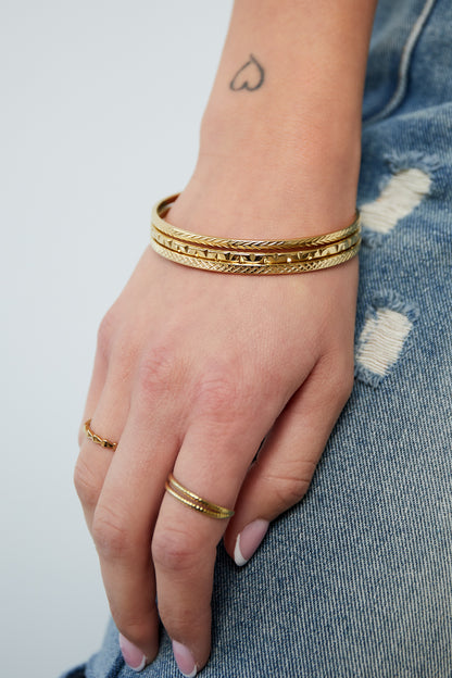 Goud & Zilver Milano Checker Bangle RVS – Goud & Zilver – gedragen op model | Tudor Gems
